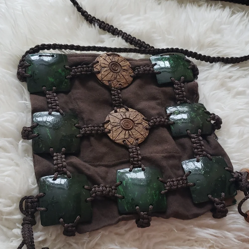 Coconut Shell Purse - Picture 4 of 9